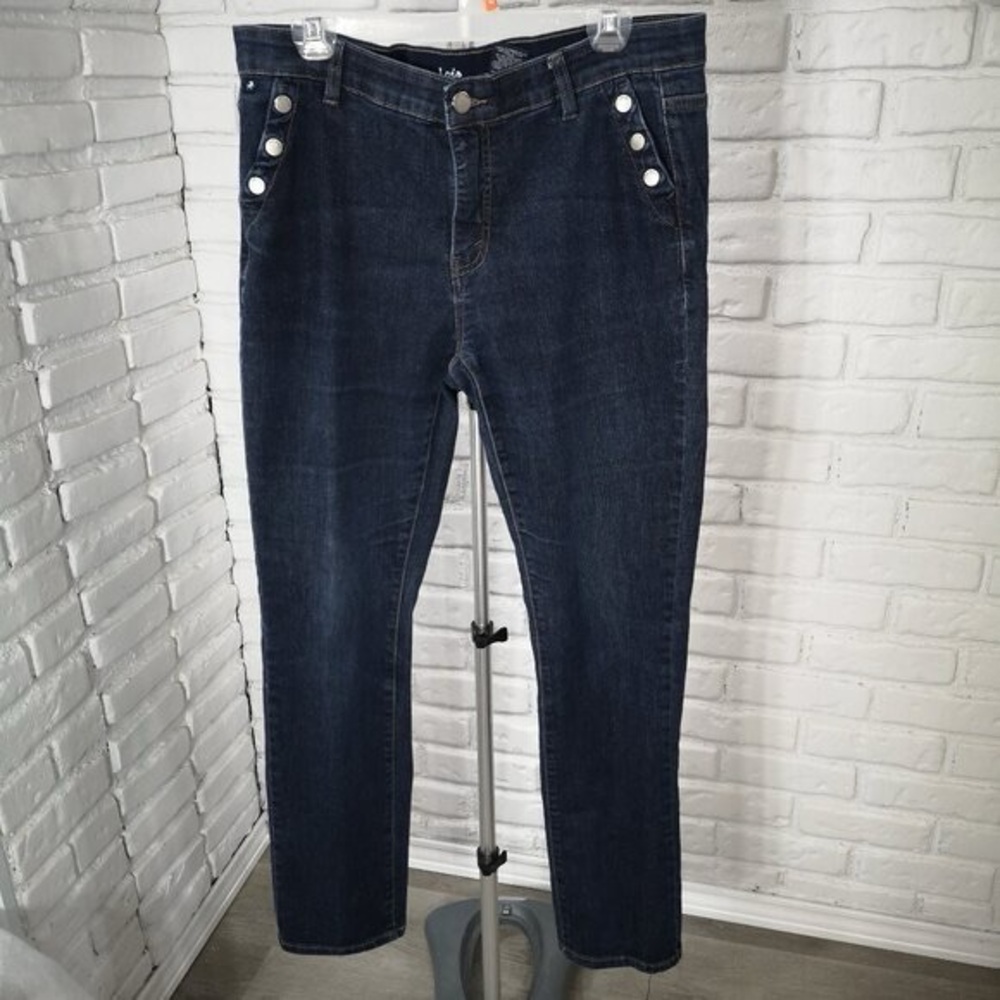 Lois Comfort Waist Ladies Size 32 Dark Wash Straight quotNew Gigiquot Blue Jeans - Picture 1 of 10